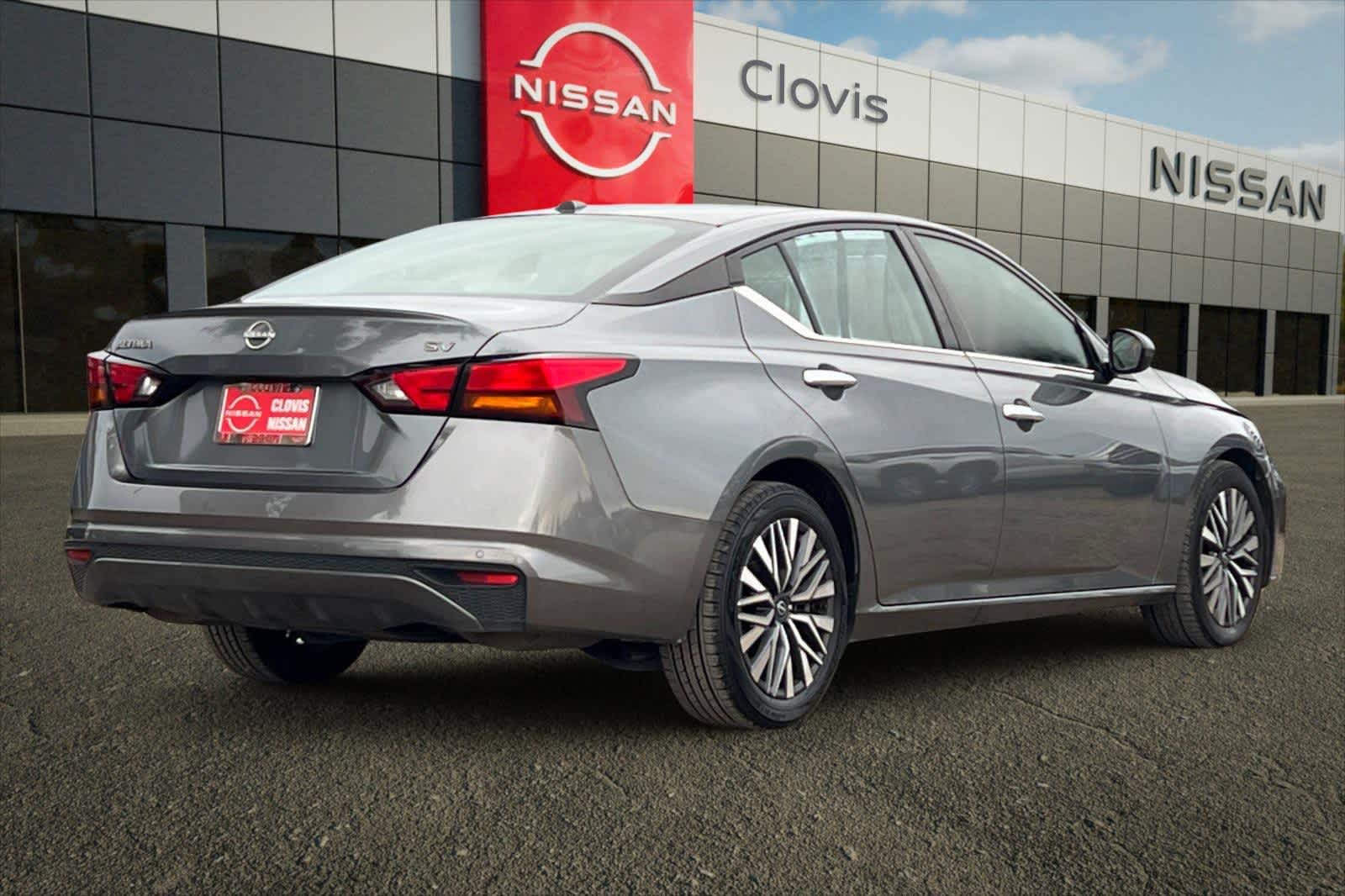 Thumbnail: 2023 Nissan Altima - 3