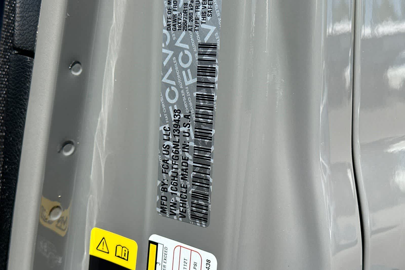 Thumbnail: 2022 Jeep Gladiator - 36