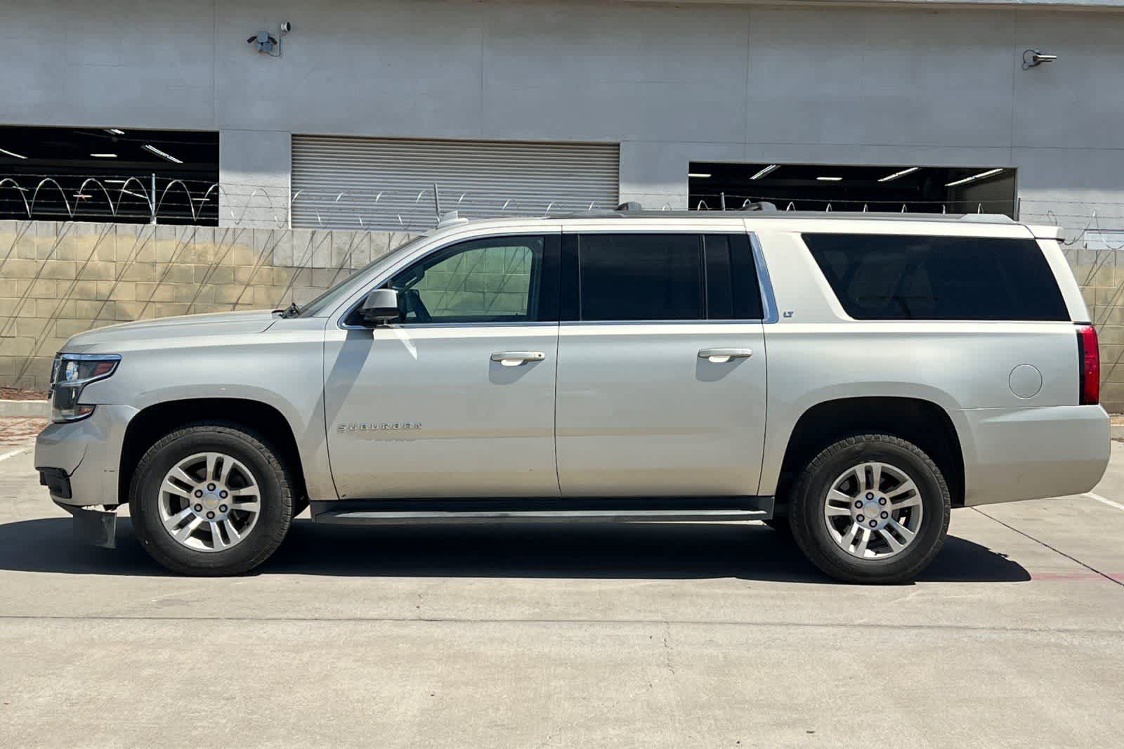 Thumbnail: 2015 Chevrolet Suburban - 6
