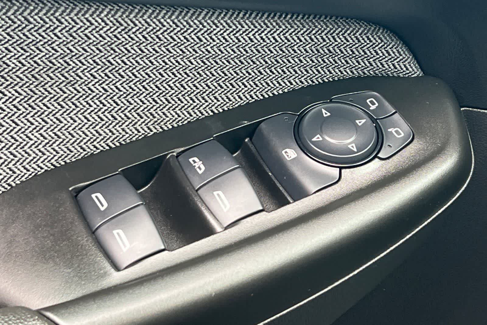 Thumbnail: 2024 Chevrolet TrailBlazer - 14