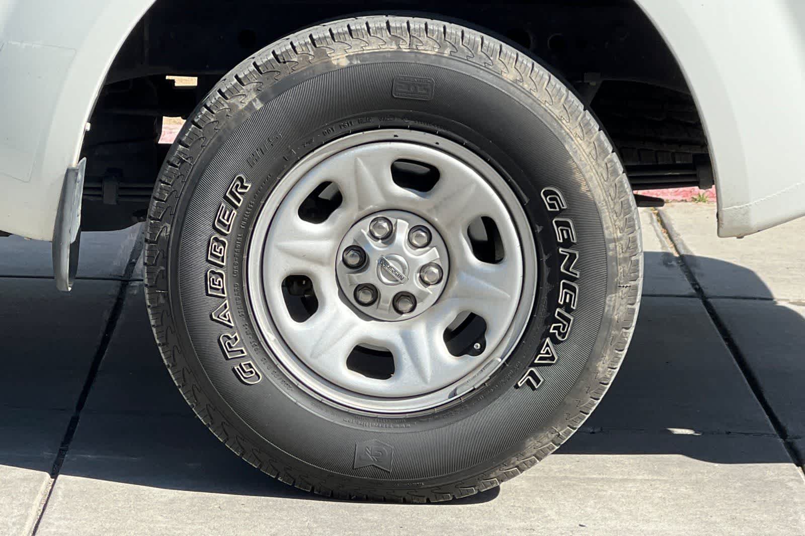 Thumbnail: 2019 Nissan Frontier - 12