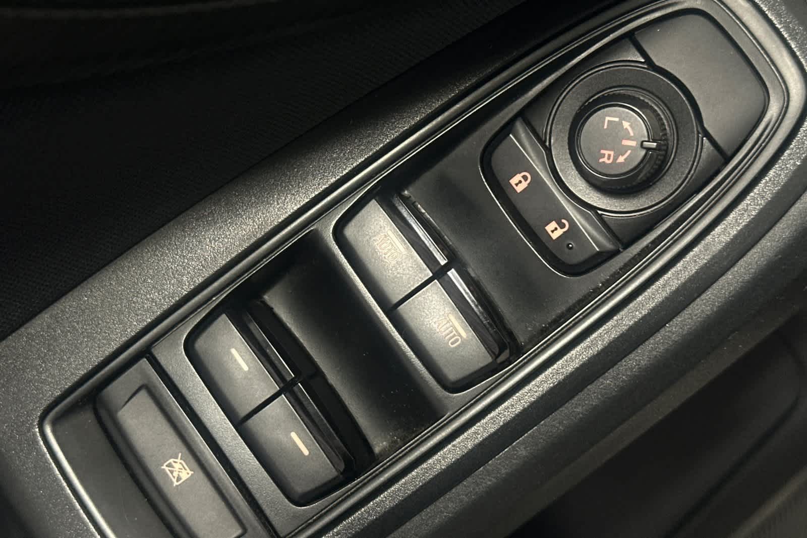 Thumbnail: 2019 Subaru Crosstrek - 16