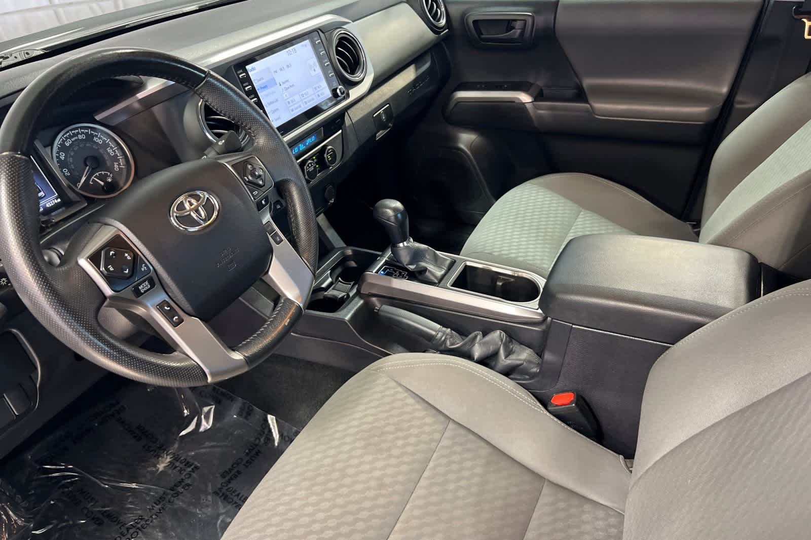2022 Toyota Tacoma SR5 12