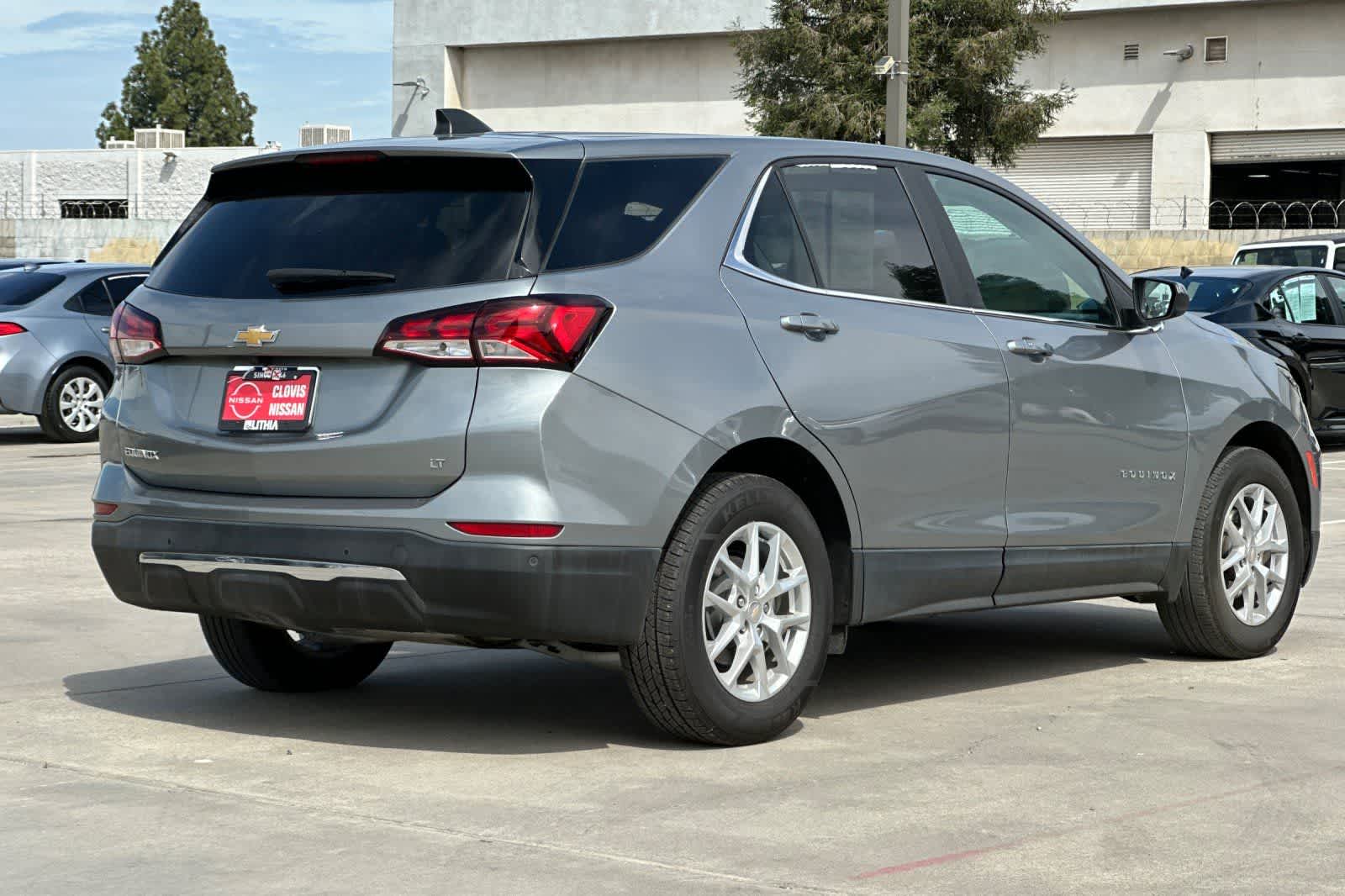 Thumbnail: 2023 Chevrolet Equinox - 3