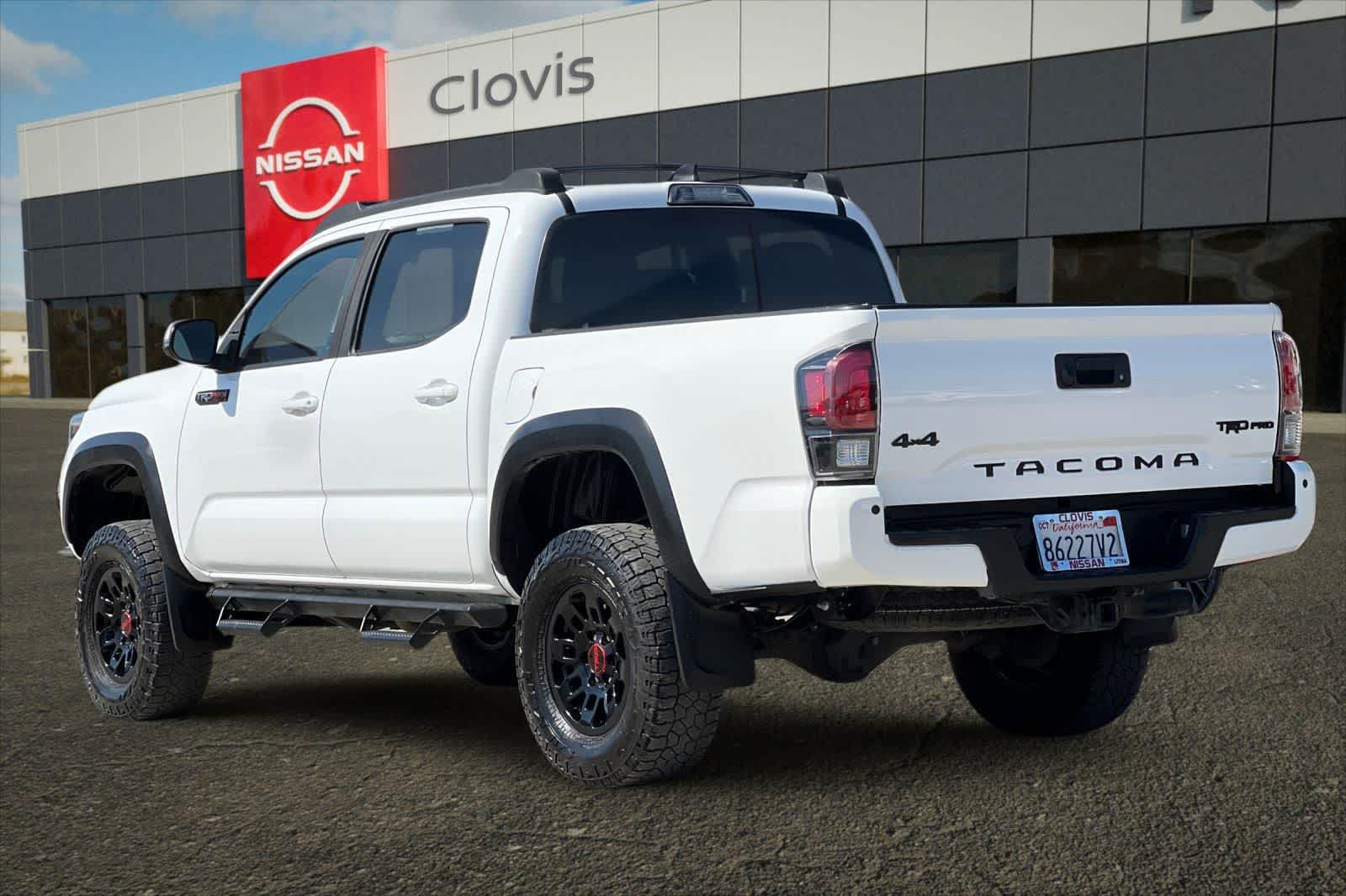 Thumbnail: 2019 Toyota Tacoma - 7