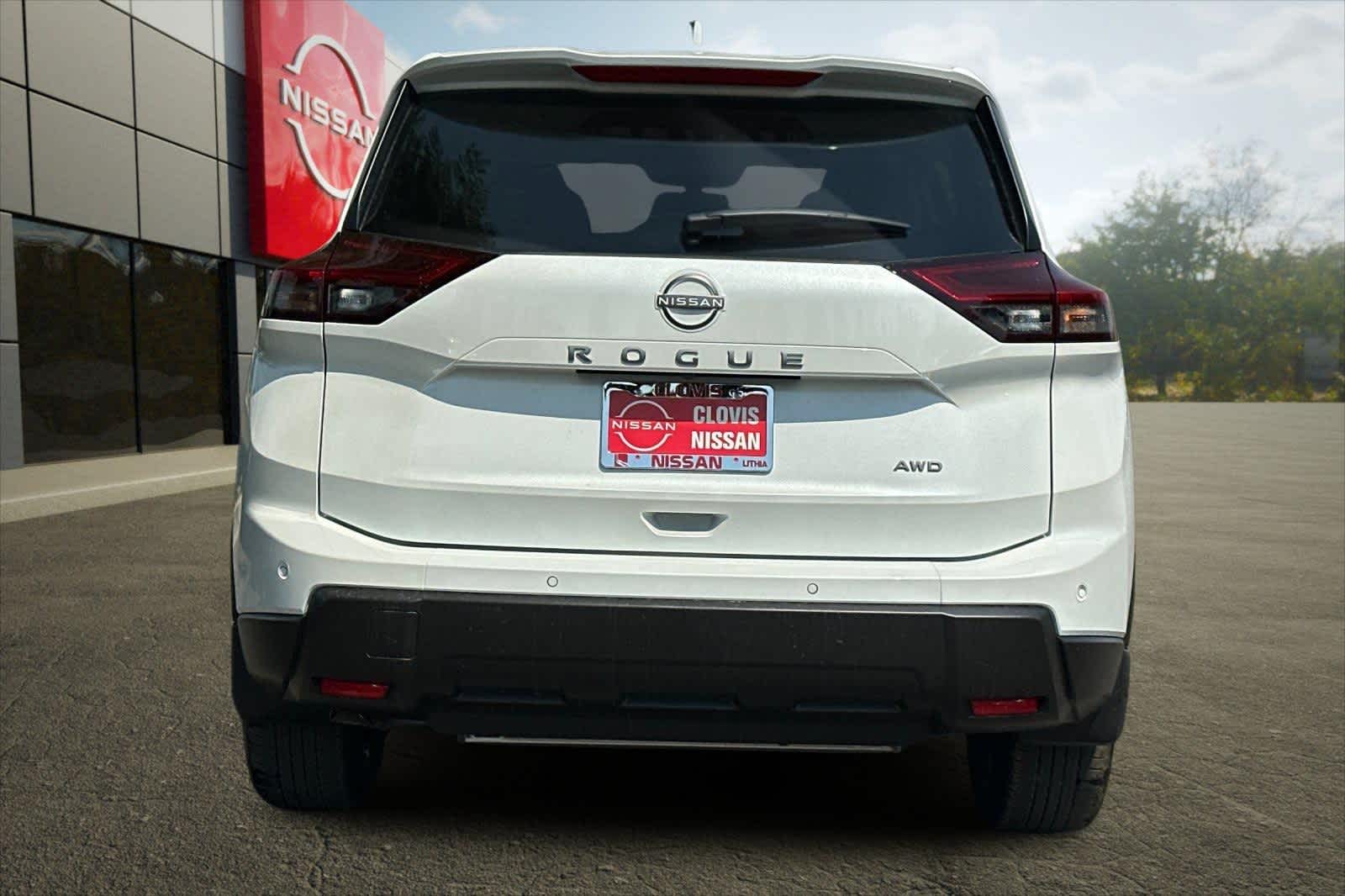 Thumbnail: 2026 Nissan Rogue - 8