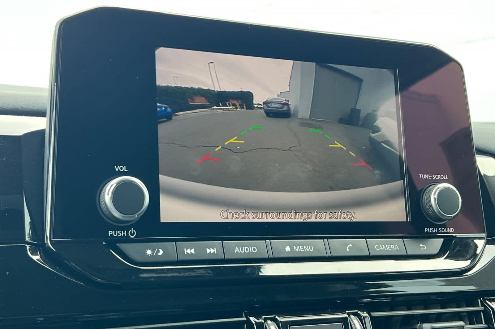 Thumbnail: 2025 Nissan Pathfinder - 21