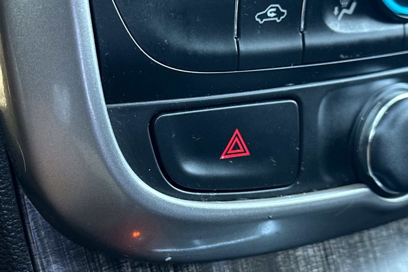 Thumbnail: 2015 Chevrolet Malibu - 15