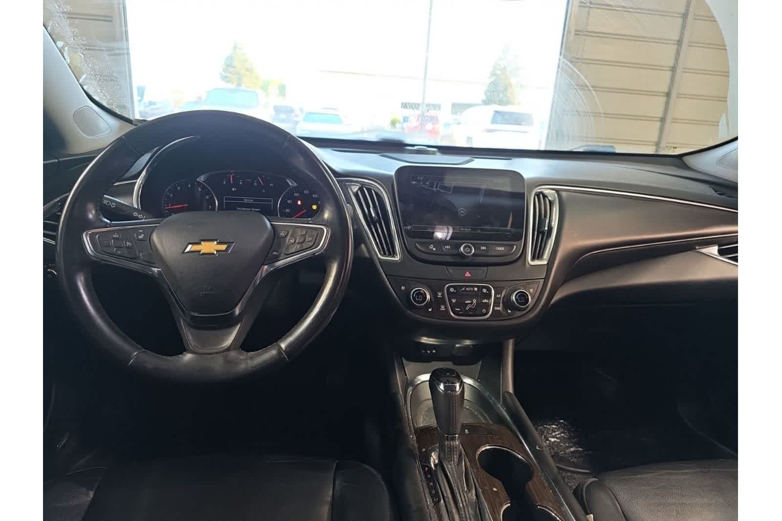 Thumbnail: 2017 Chevrolet Malibu - 15