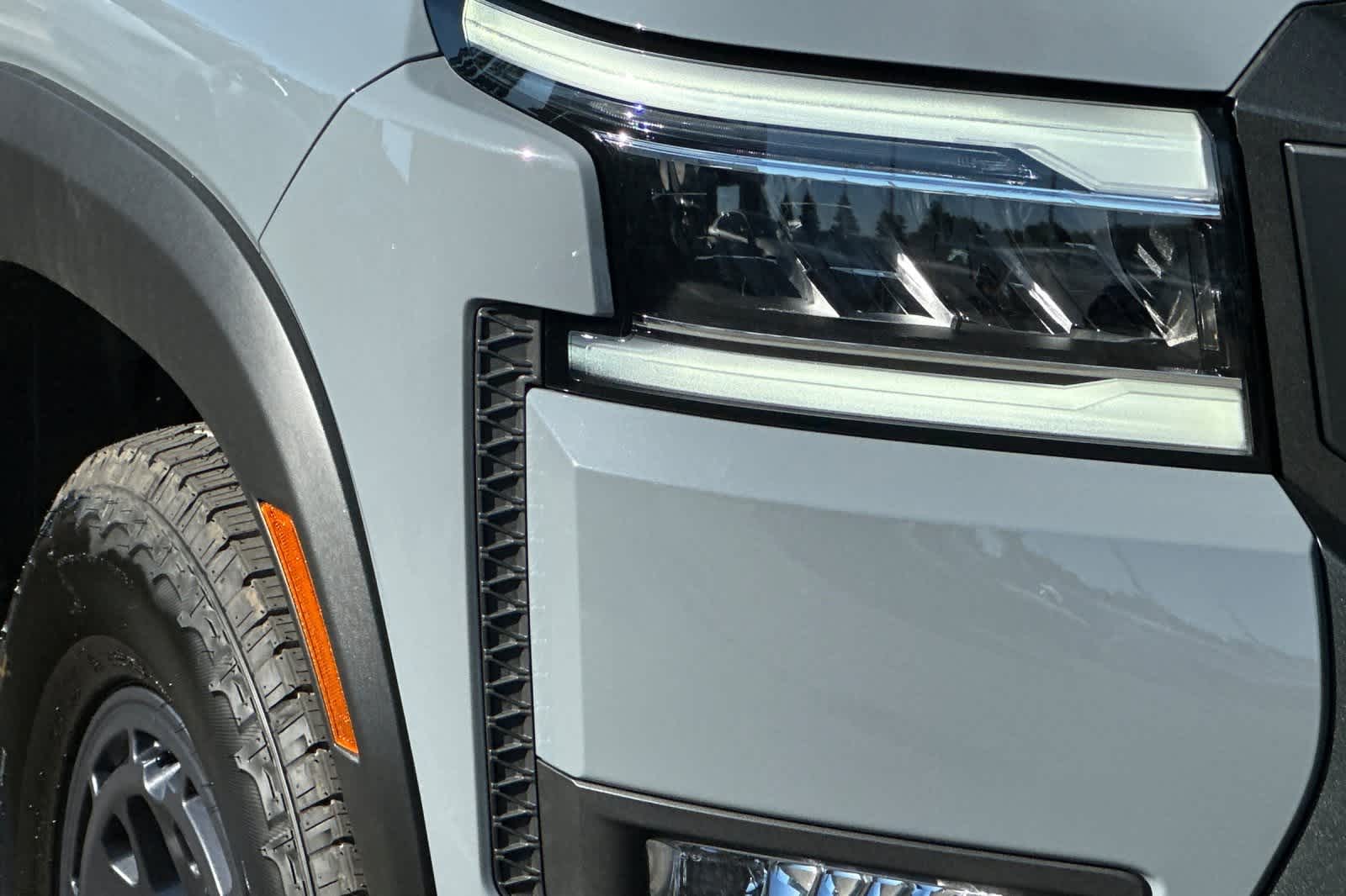 Thumbnail: 2025 Nissan Frontier - 28