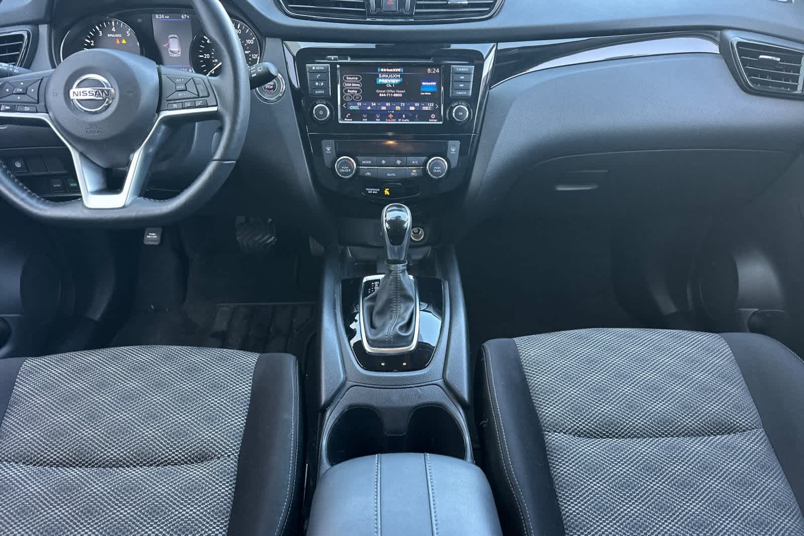 Thumbnail: 2021 Nissan Rogue Sport - 4