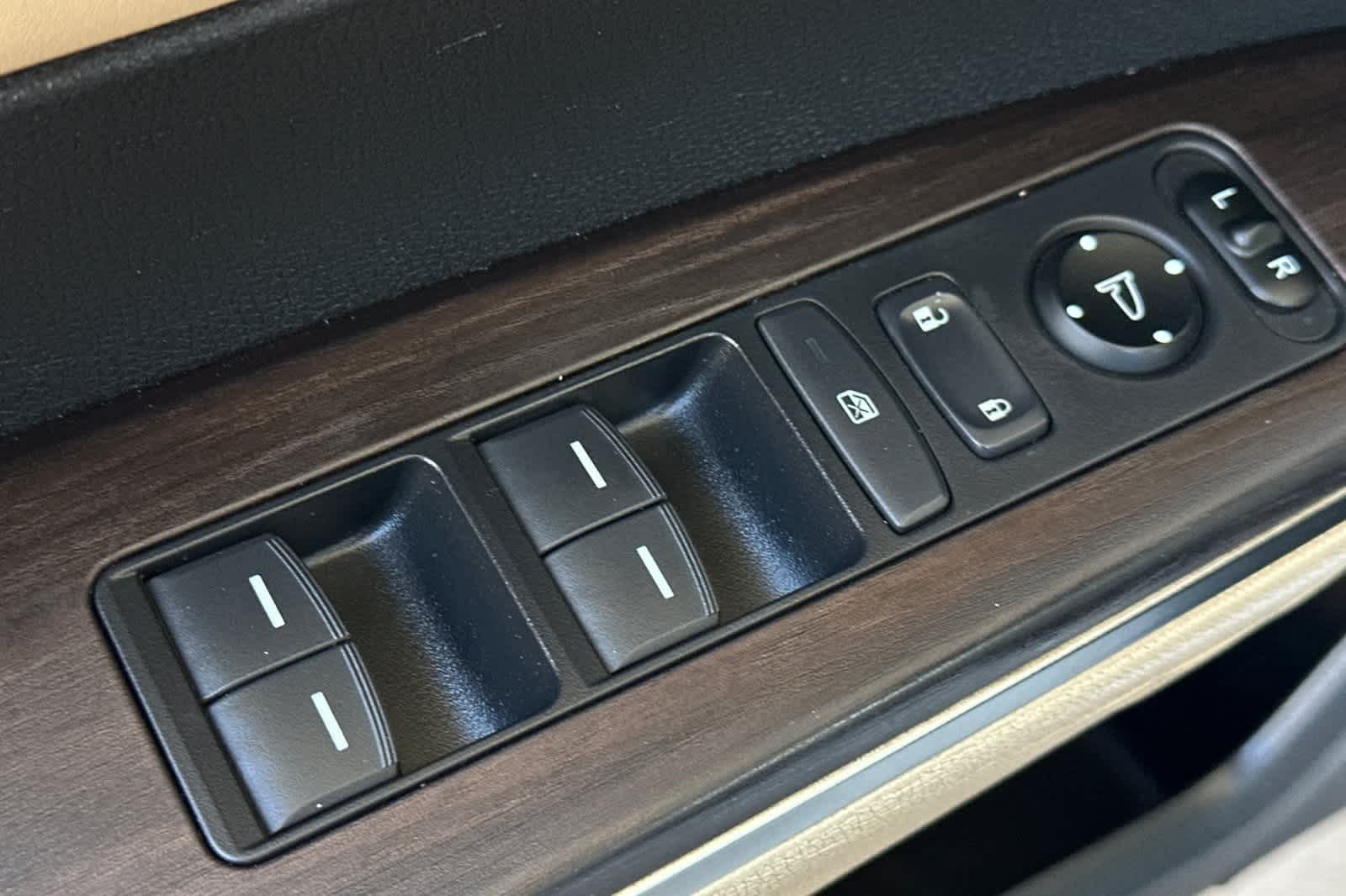 Thumbnail: 2019 Honda Clarity - 16