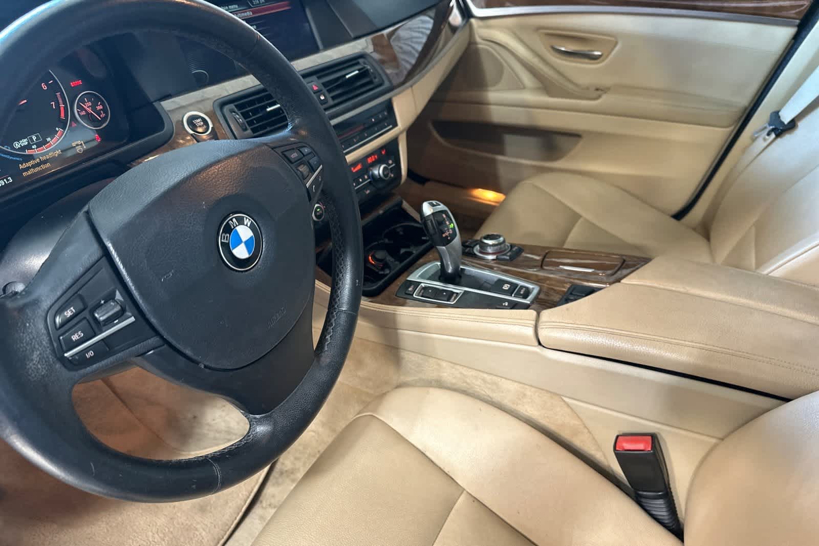 Thumbnail: 2013 BMW 5 Series - 14