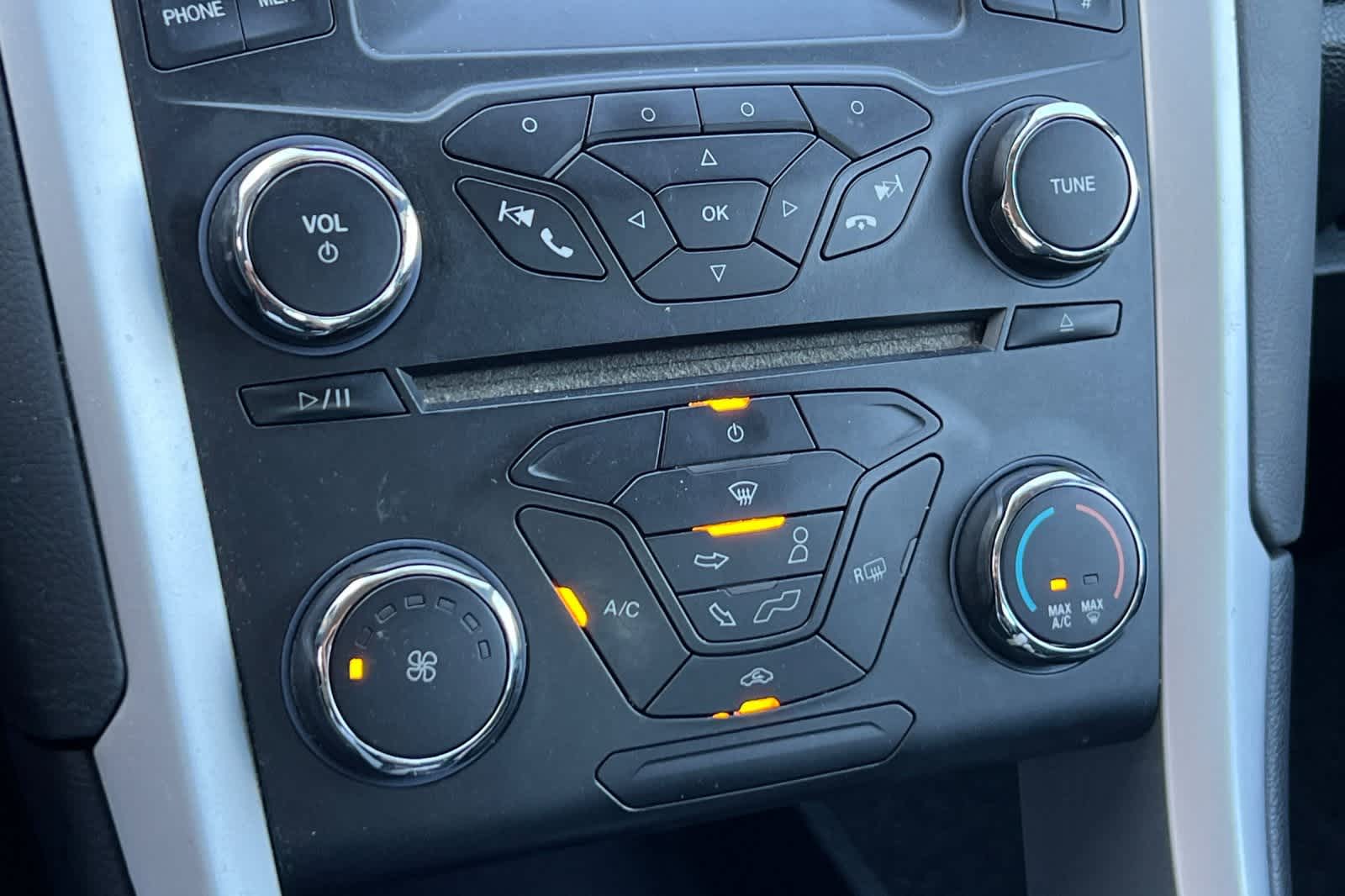 Thumbnail: 2015 Ford Fusion - 20