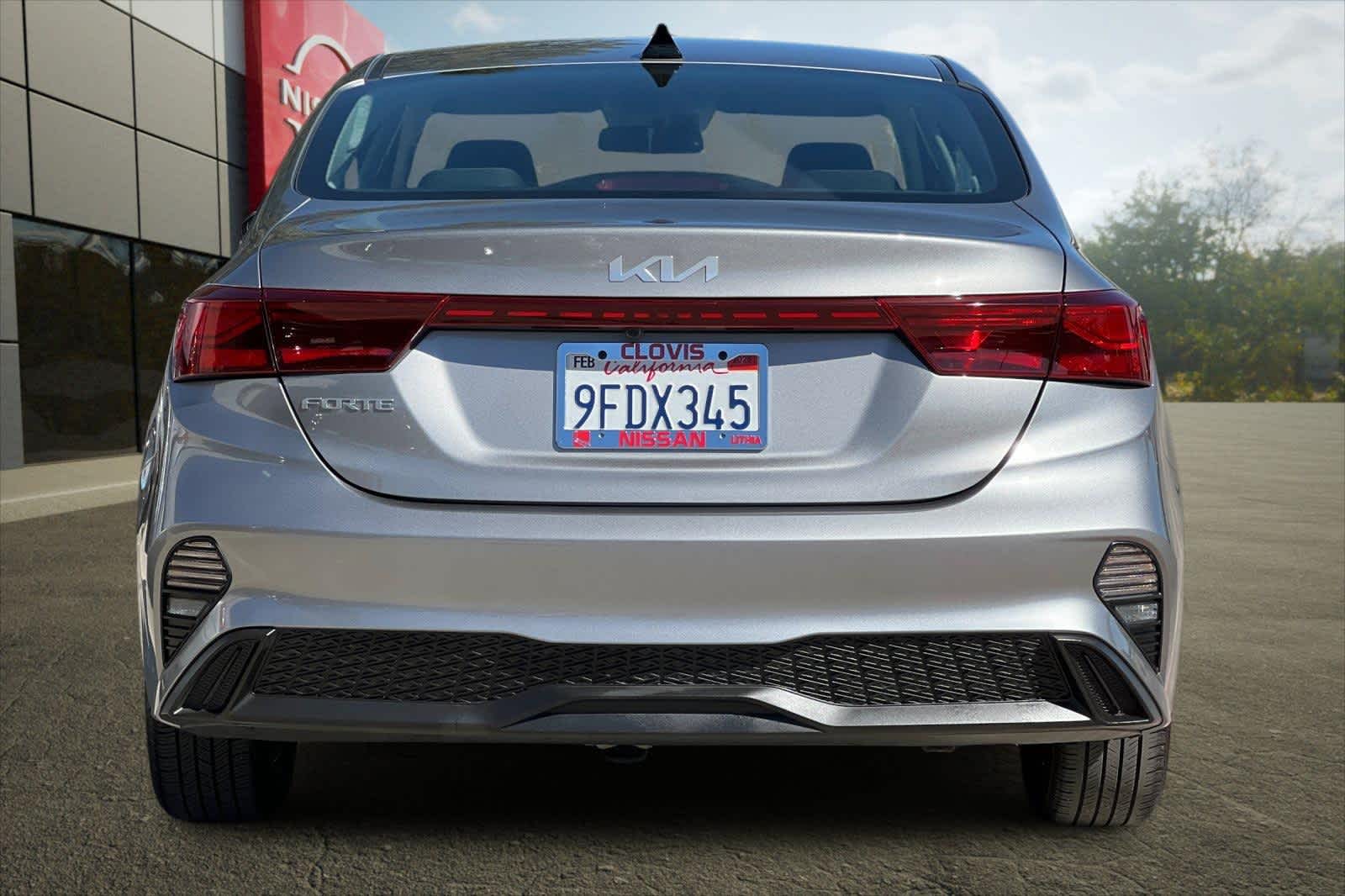 Thumbnail: 2023 Kia Forte - 8