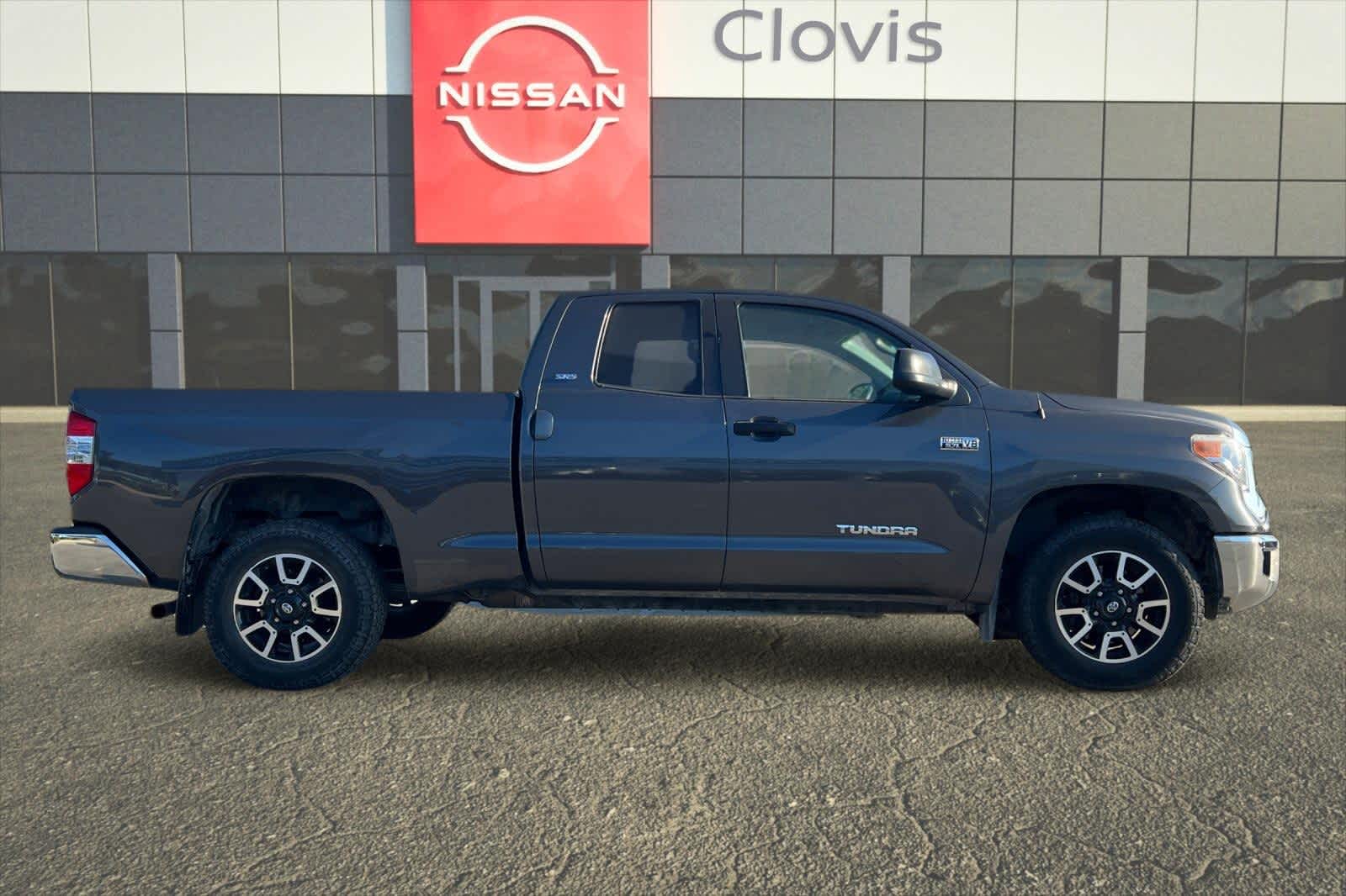 Thumbnail: 2016 Toyota Tundra - 9