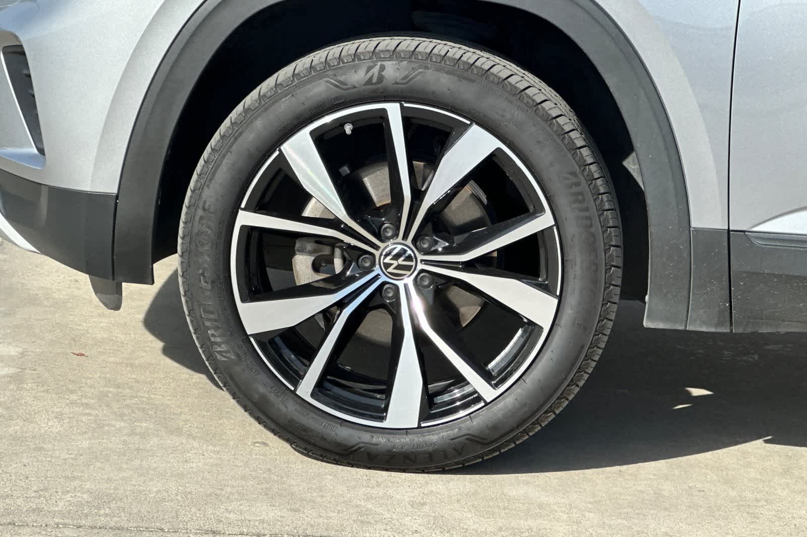 Thumbnail: 2021 Volkswagen Atlas - 35