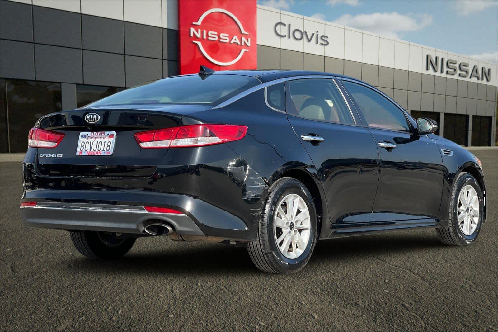 Thumbnail: 2018 Kia Optima - 3