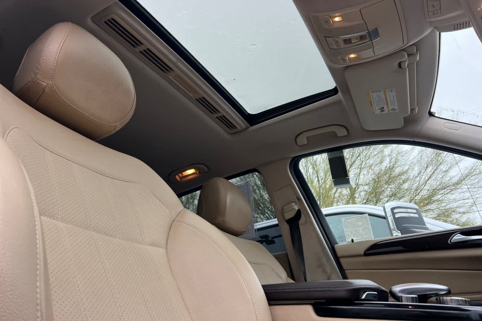 Thumbnail: 2017 Mercedes-Benz GLE - 20