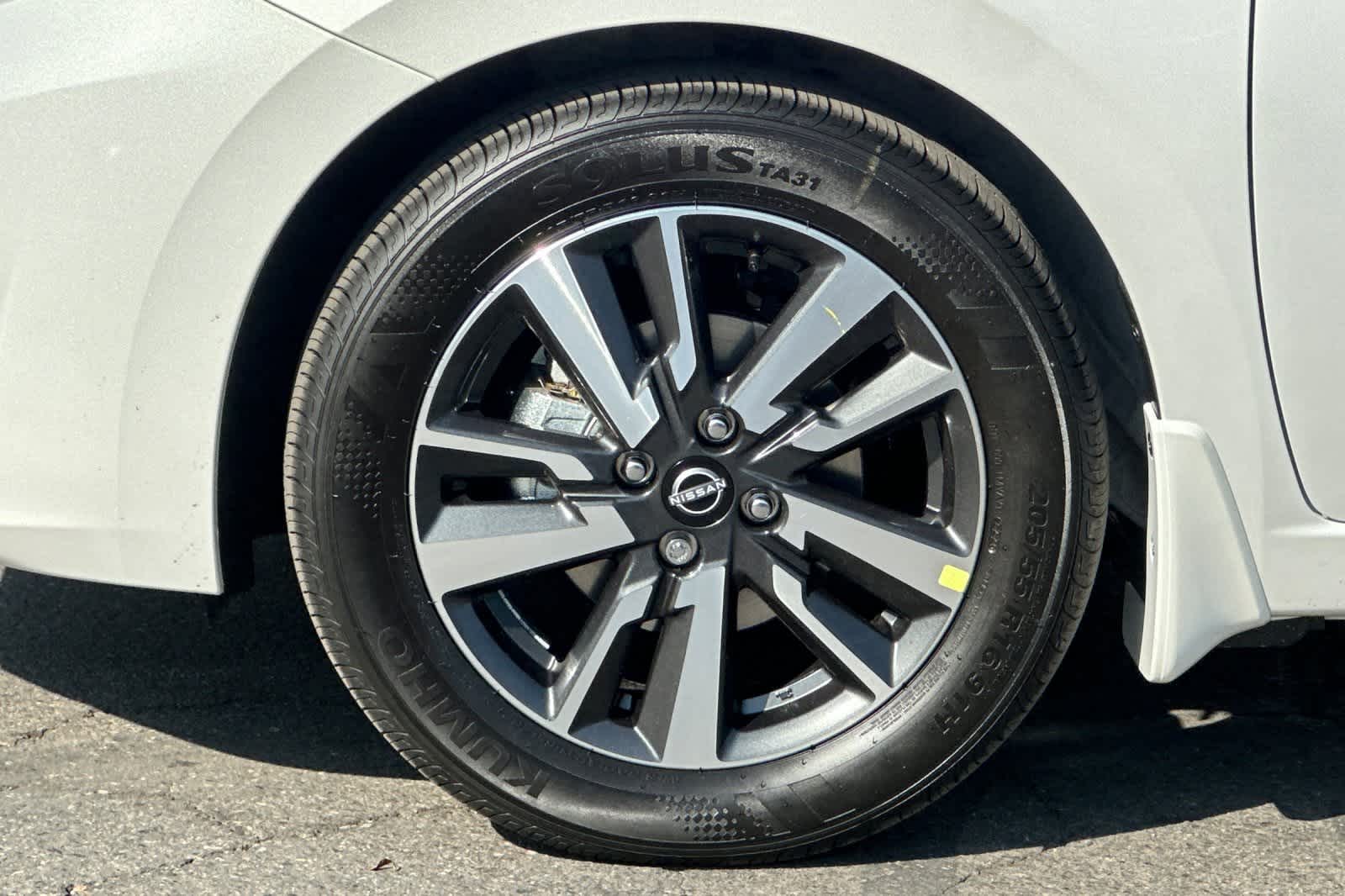 Thumbnail: 2025 Nissan Versa - 25