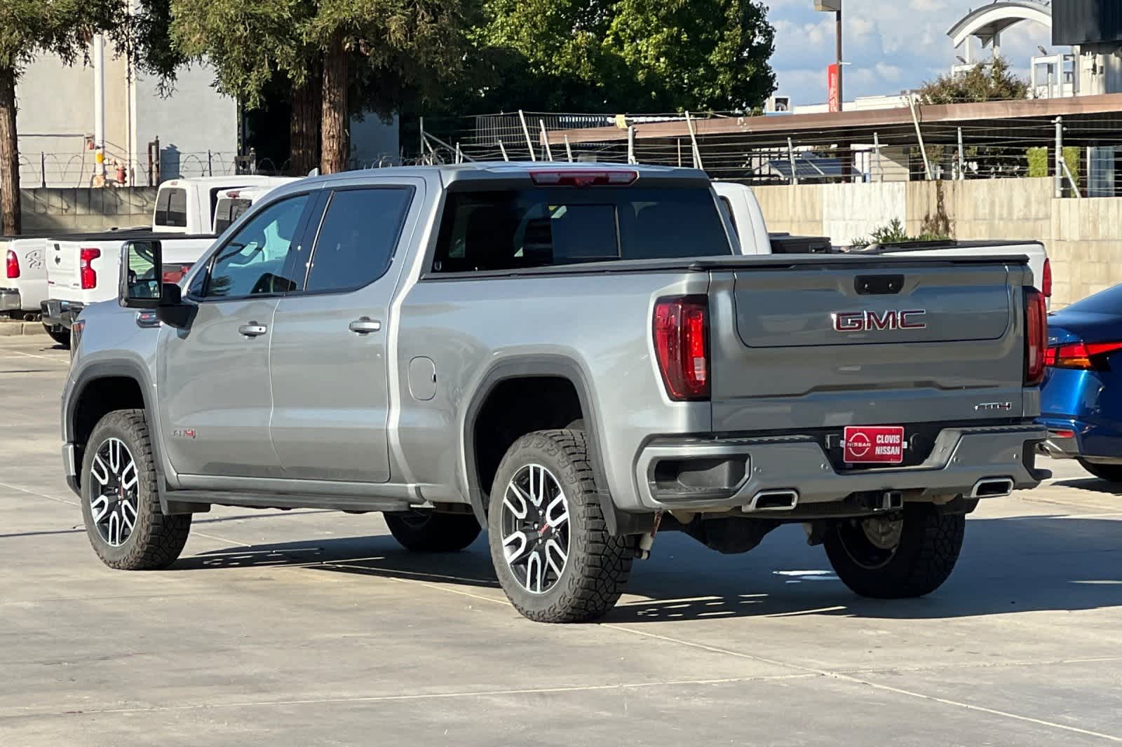 Thumbnail: 2024 GMC Sierra 1500 - 7