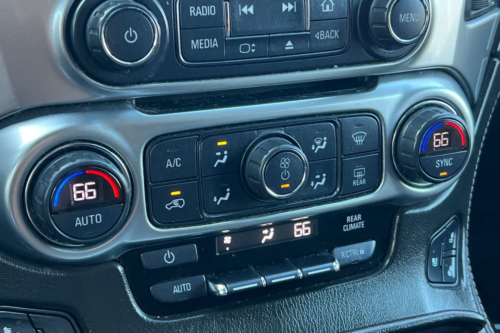 Thumbnail: 2020 Chevrolet Tahoe - 27