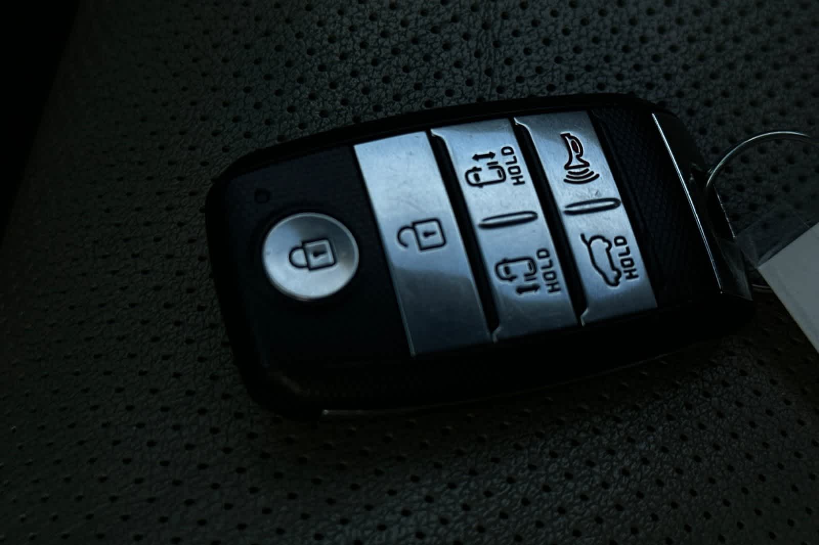 Thumbnail: 2017 Kia Sedona - 23