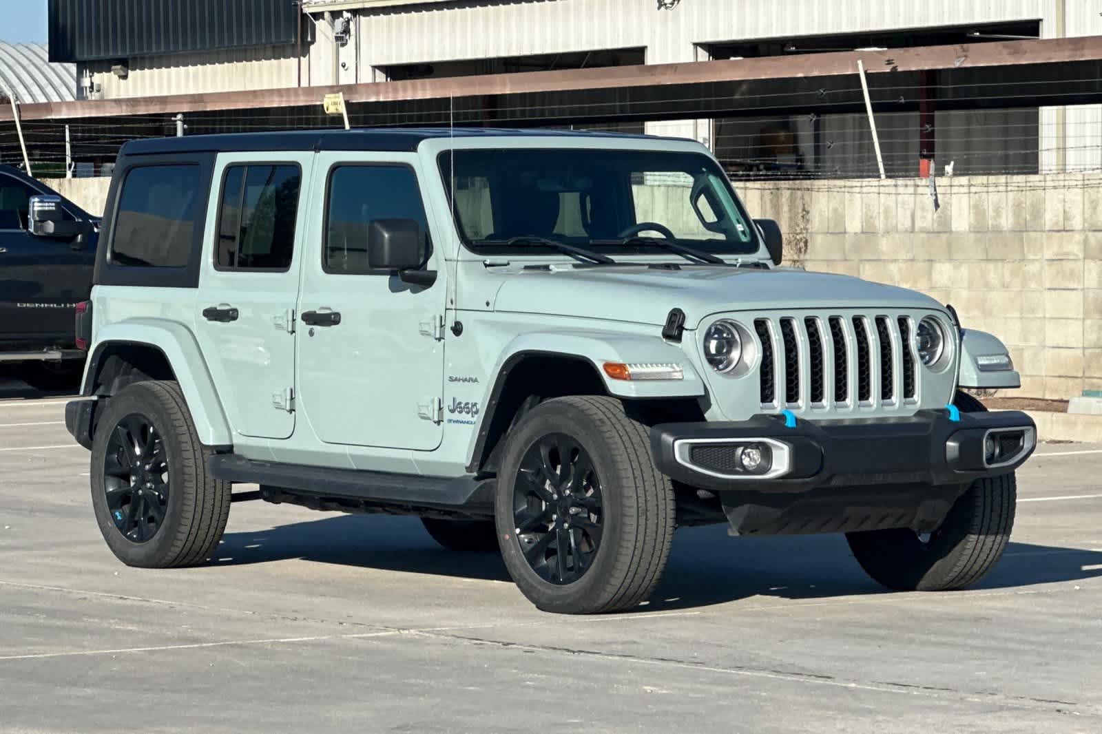 Thumbnail: 2023 Jeep Wrangler - 10