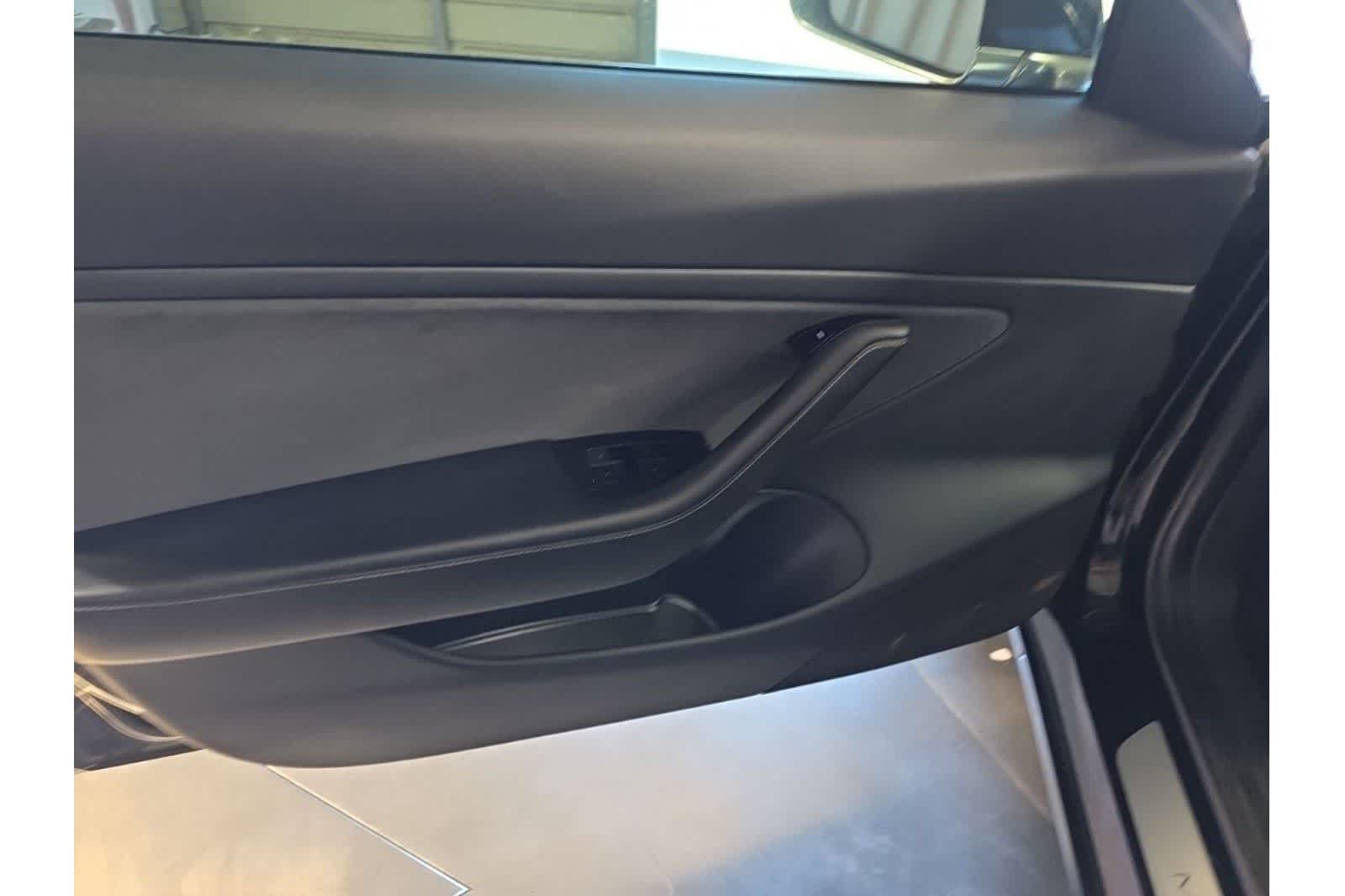 Thumbnail: 2018 Tesla Model 3 - 19