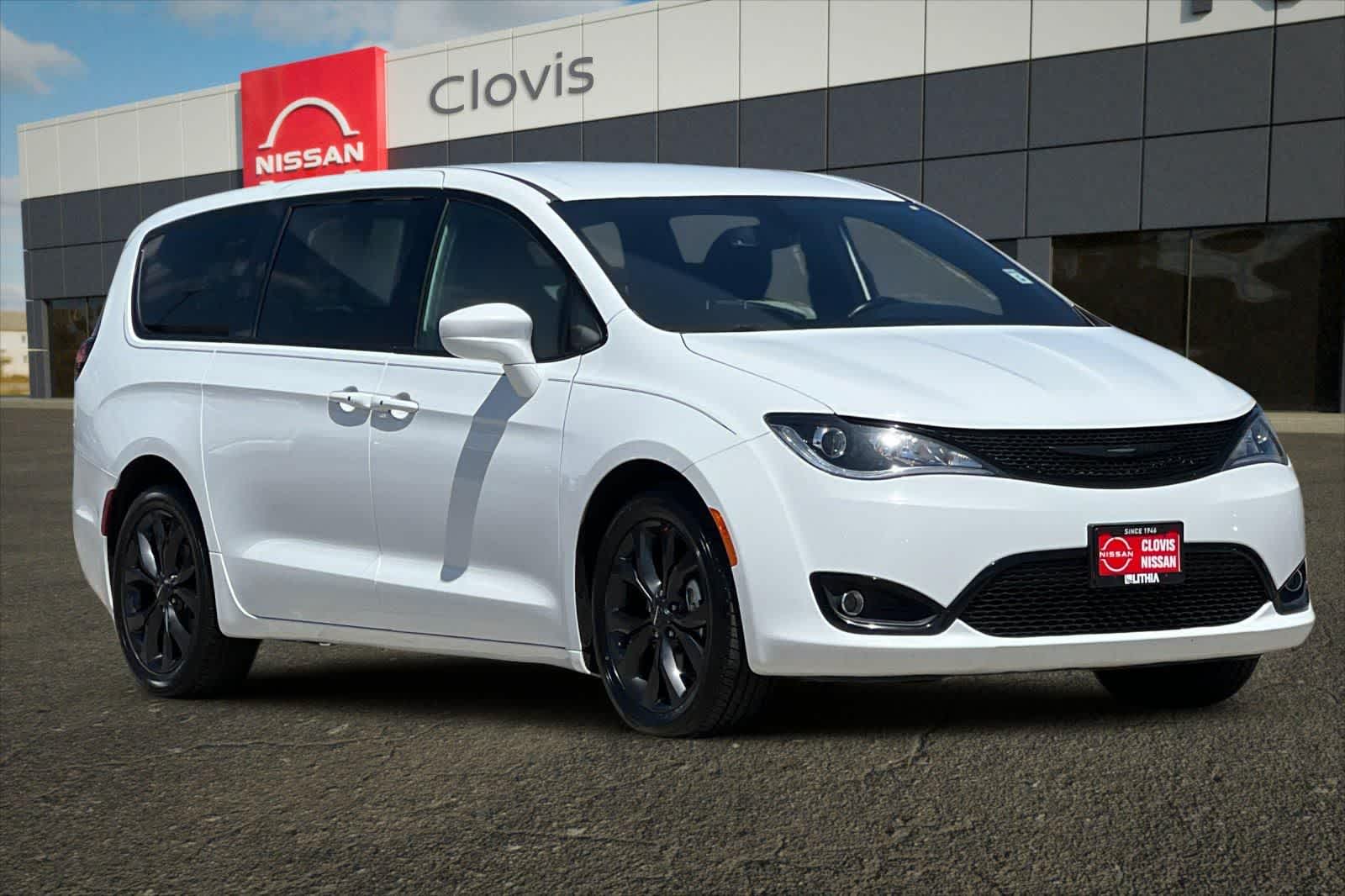 Thumbnail: 2020 Chrysler Pacifica - 9