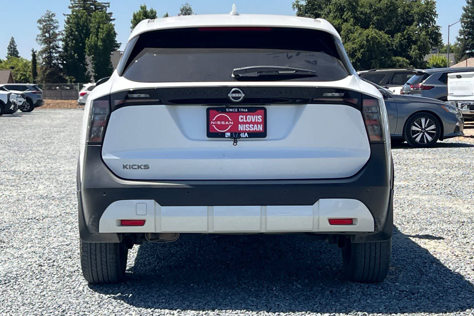 Thumbnail: 2025 Nissan Kicks - 8