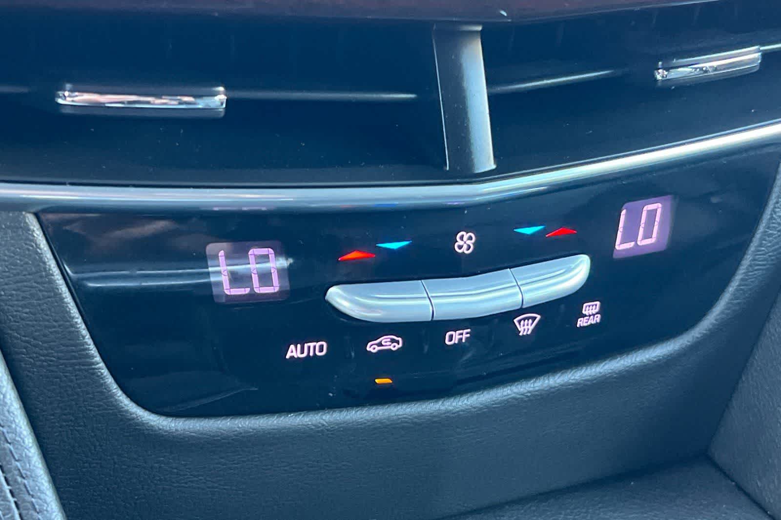 Thumbnail: 2018 Cadillac CT6 - 24