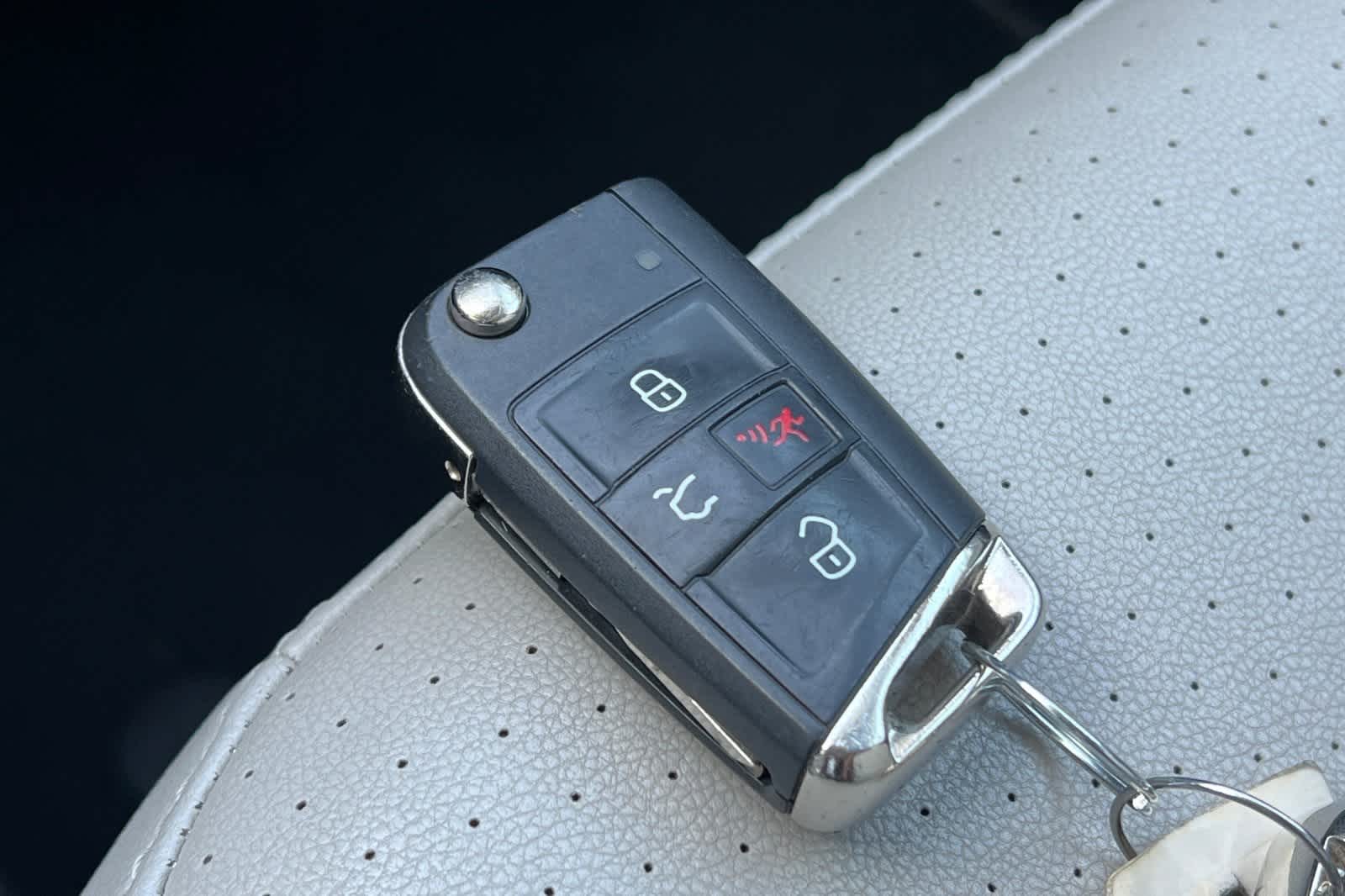 Thumbnail: 2019 Volkswagen Tiguan - 23