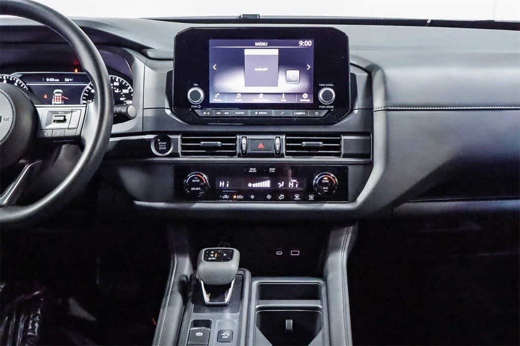 2025 Nissan Pathfinder S 9