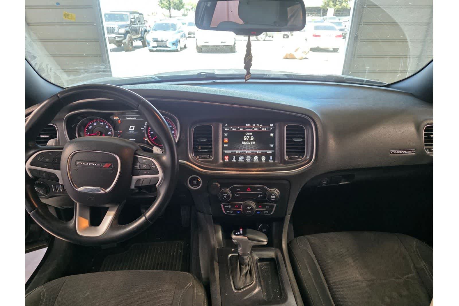 Thumbnail: 2016 Dodge Charger - 12