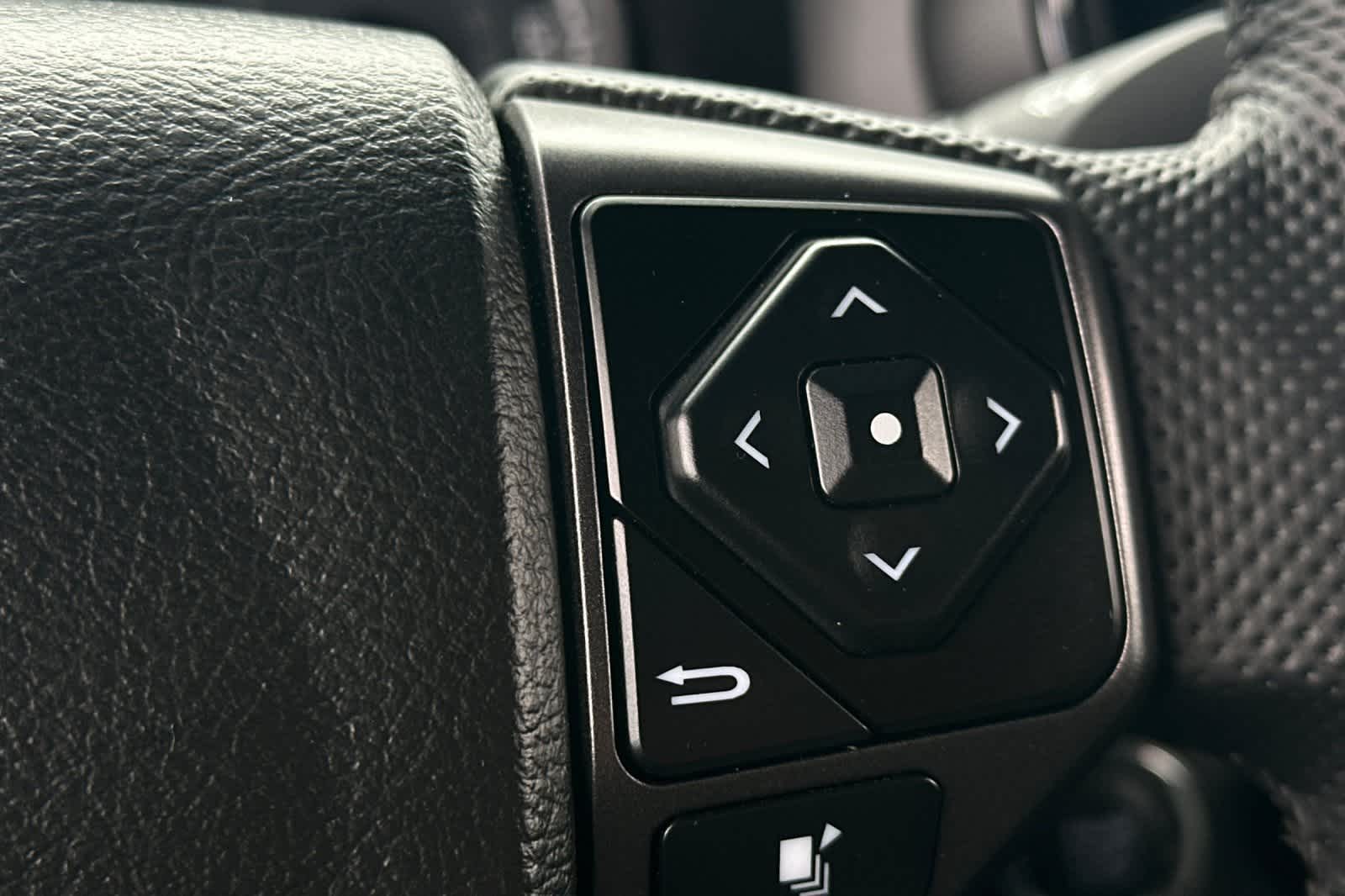 Thumbnail: 2023 Toyota Tacoma - 29