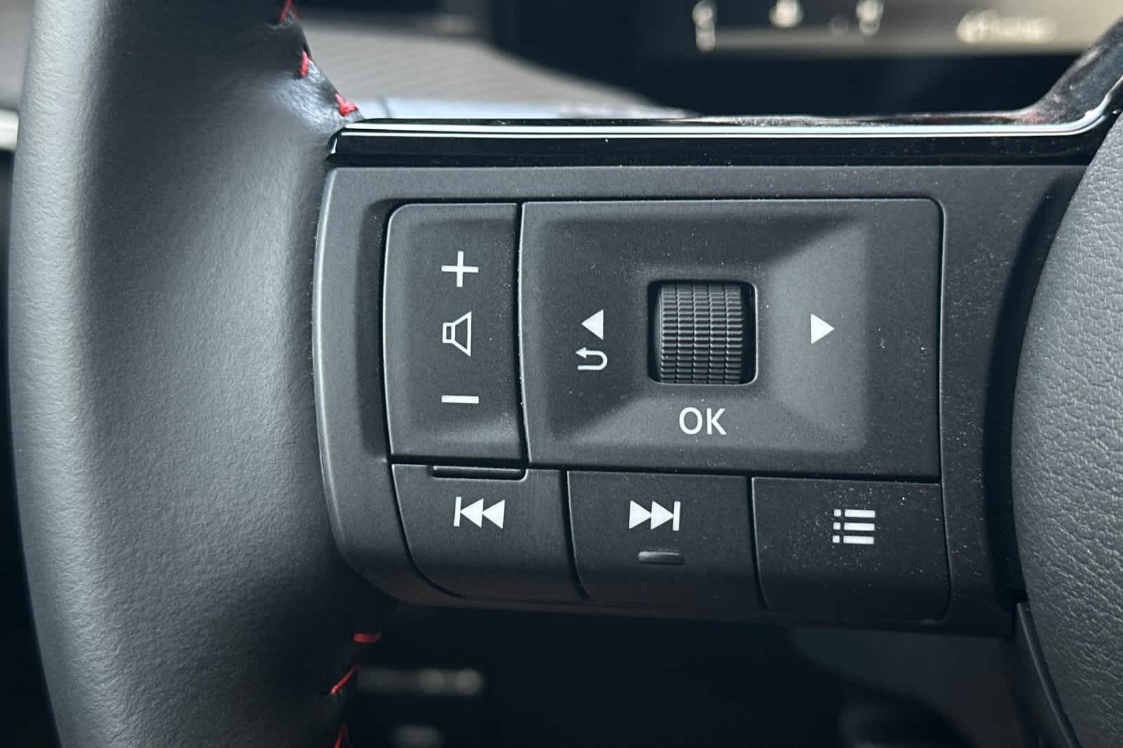 Thumbnail: 2026 Nissan Kicks - 28