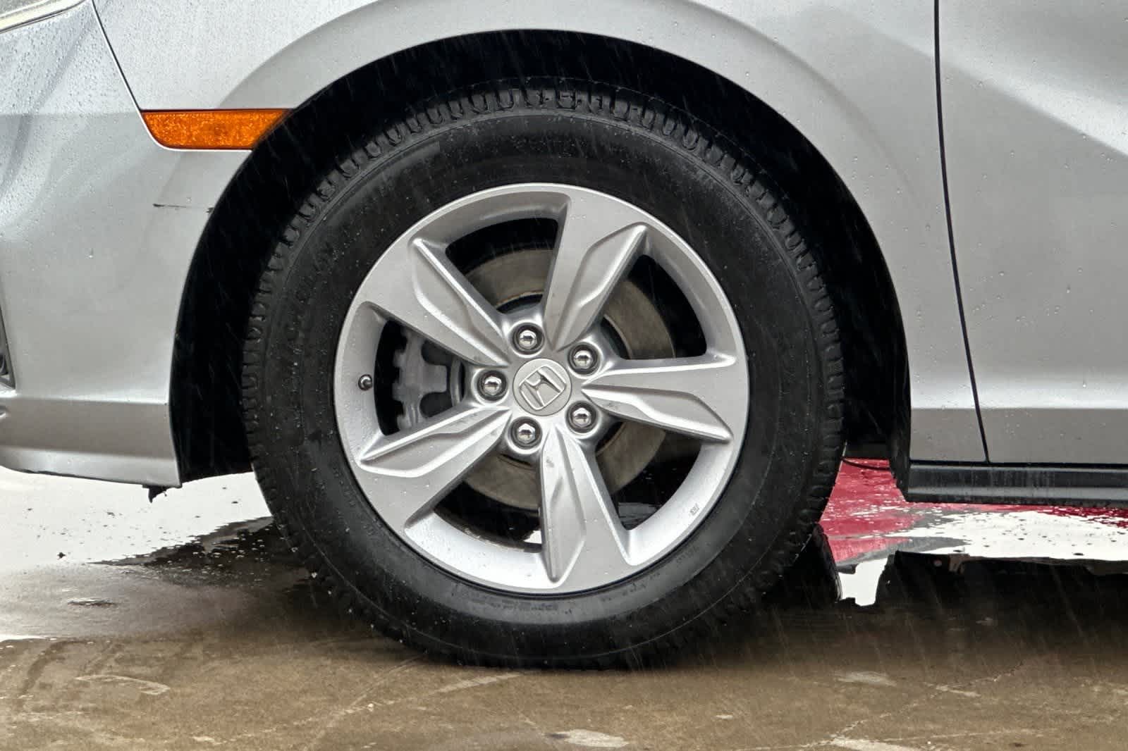 Thumbnail: 2018 Honda Odyssey - 35