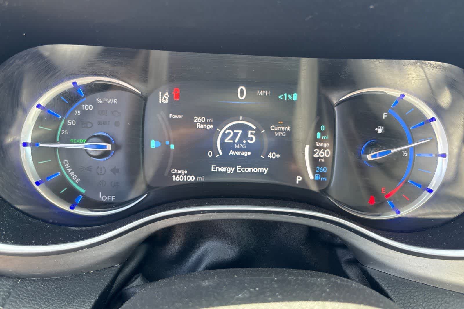 Thumbnail: 2022 Chrysler Pacifica - 25
