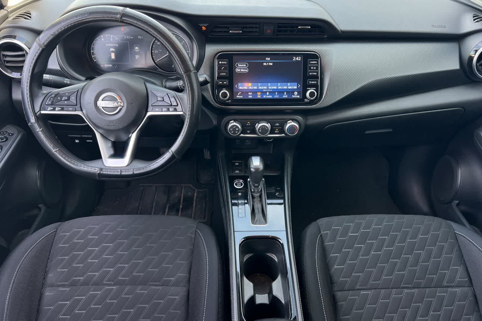 Thumbnail: 2023 Nissan Kicks - 4