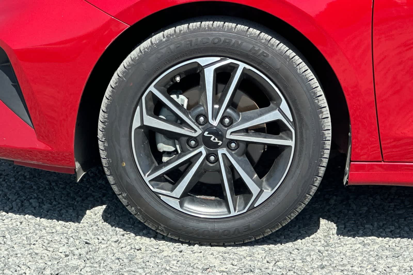 Thumbnail: 2022 Kia Forte - 12