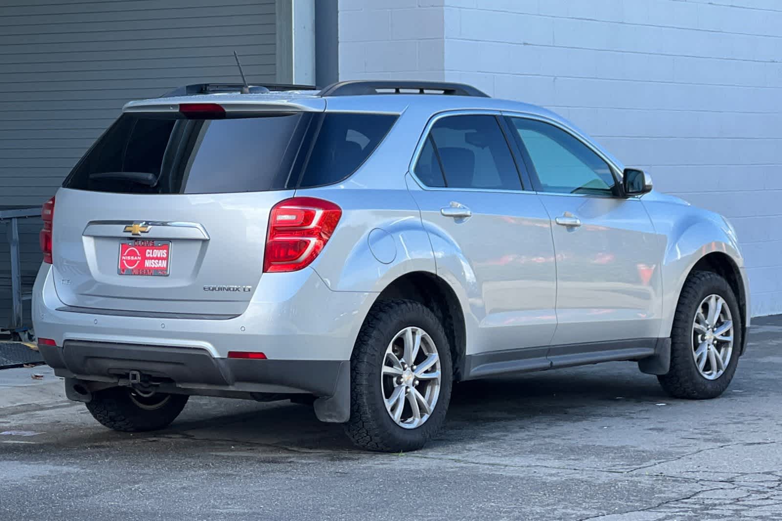 Thumbnail: 2016 Chevrolet Equinox - 3