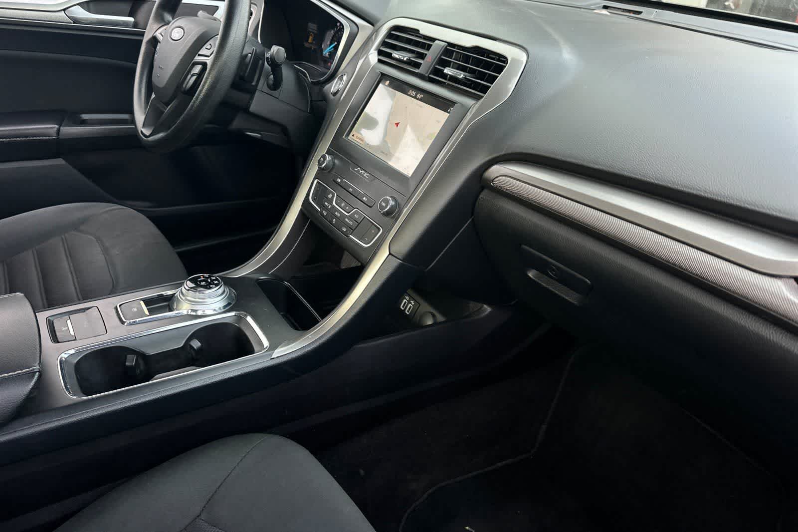 Thumbnail: 2019 Ford Fusion - 17