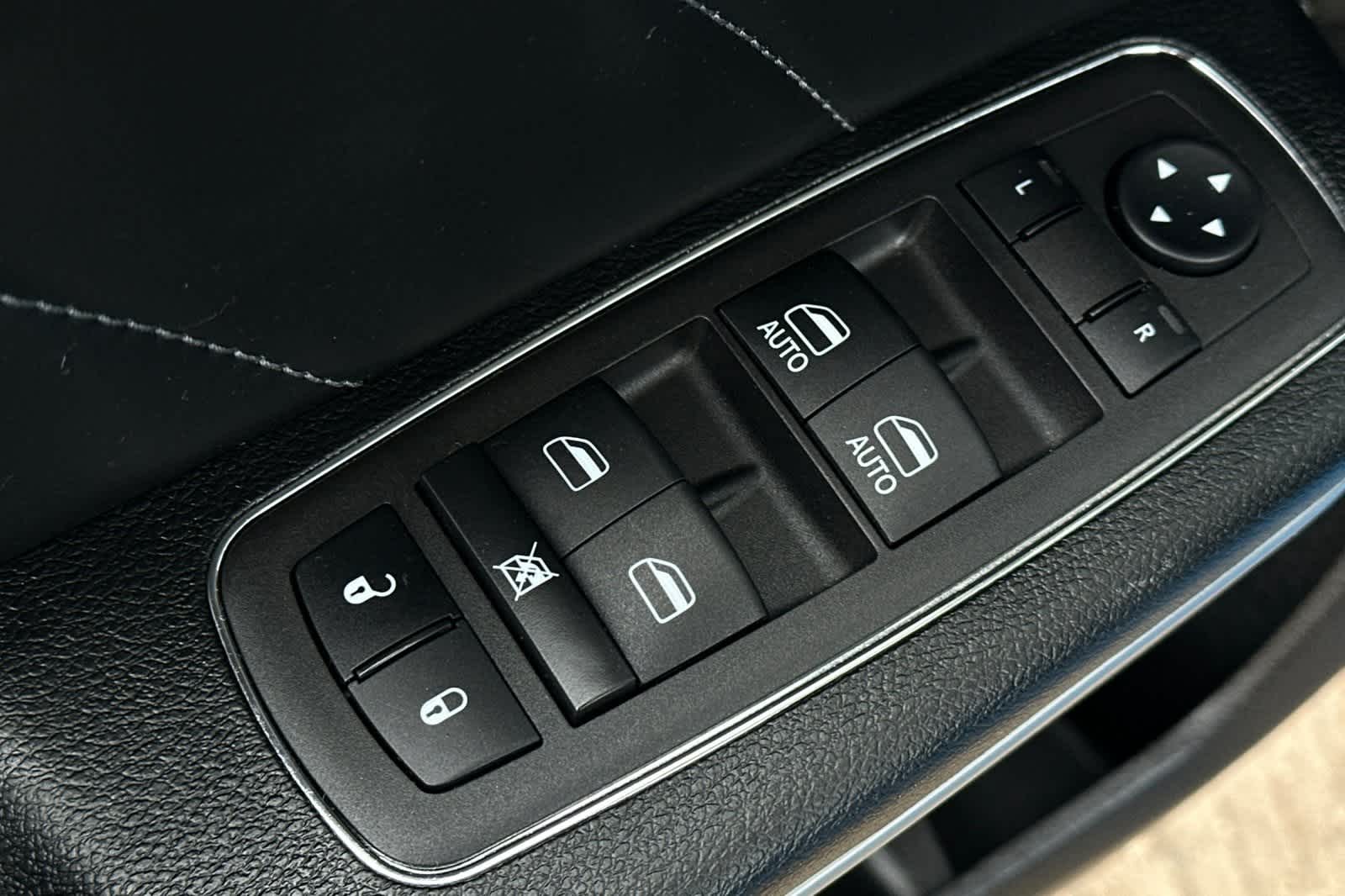 Thumbnail: 2023 Dodge Charger - 14