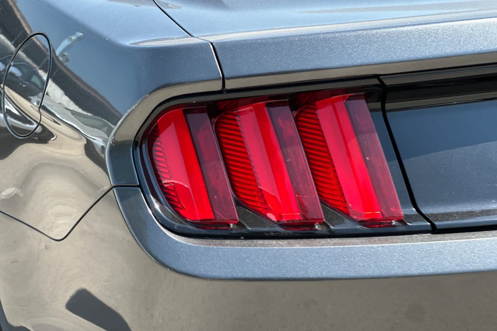 Thumbnail: 2017 Ford Mustang - 13
