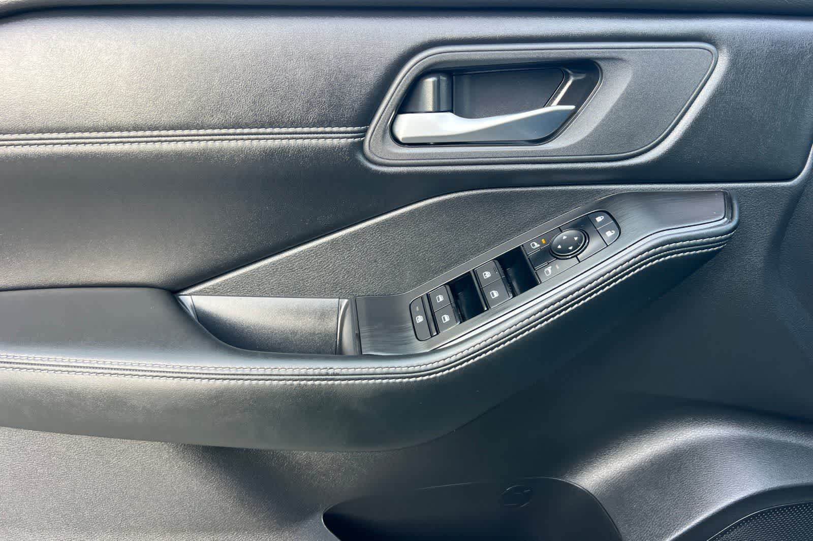 Thumbnail: 2026 Nissan Rogue - 11