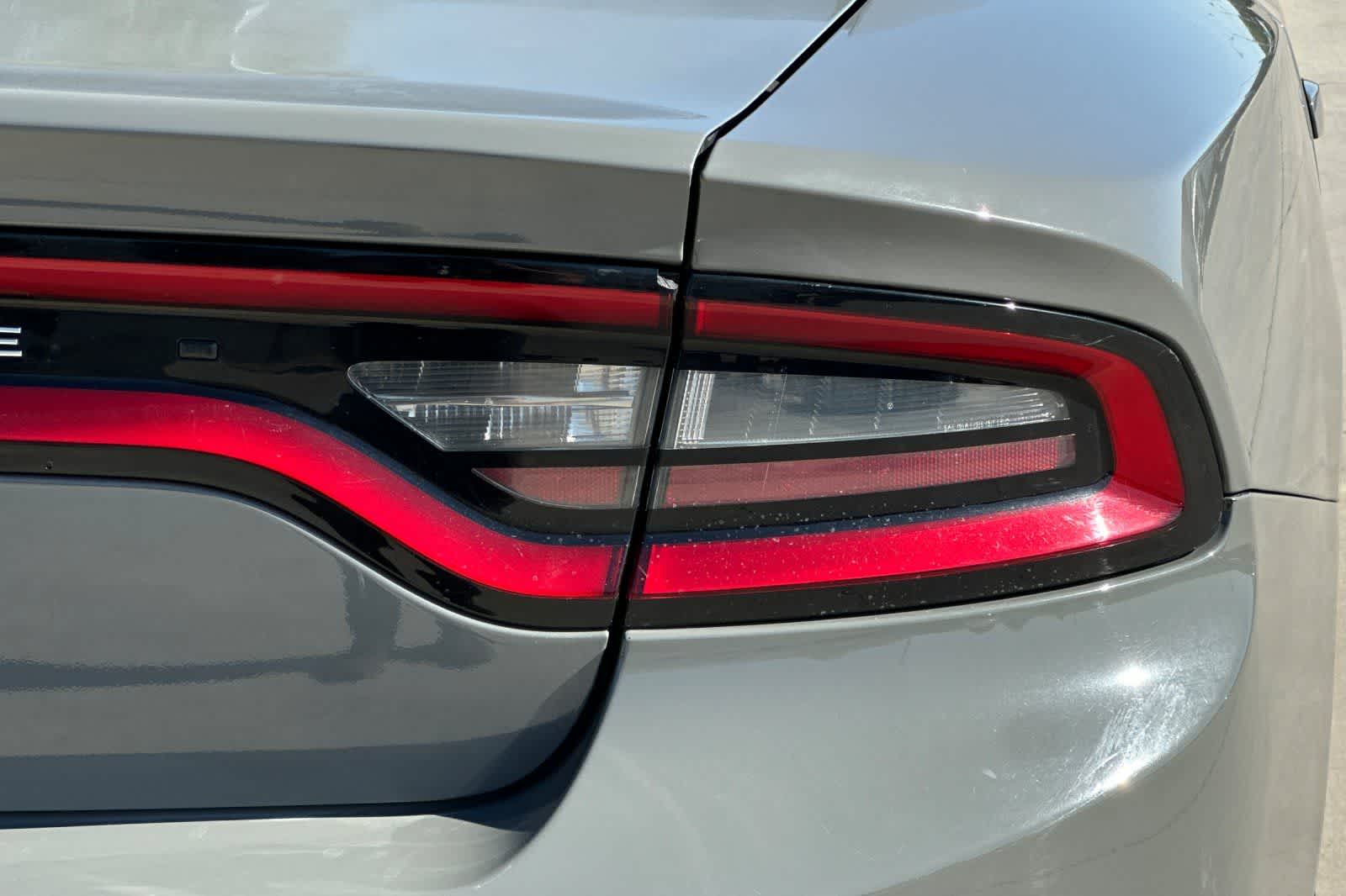 Thumbnail: 2018 Dodge Charger - 32