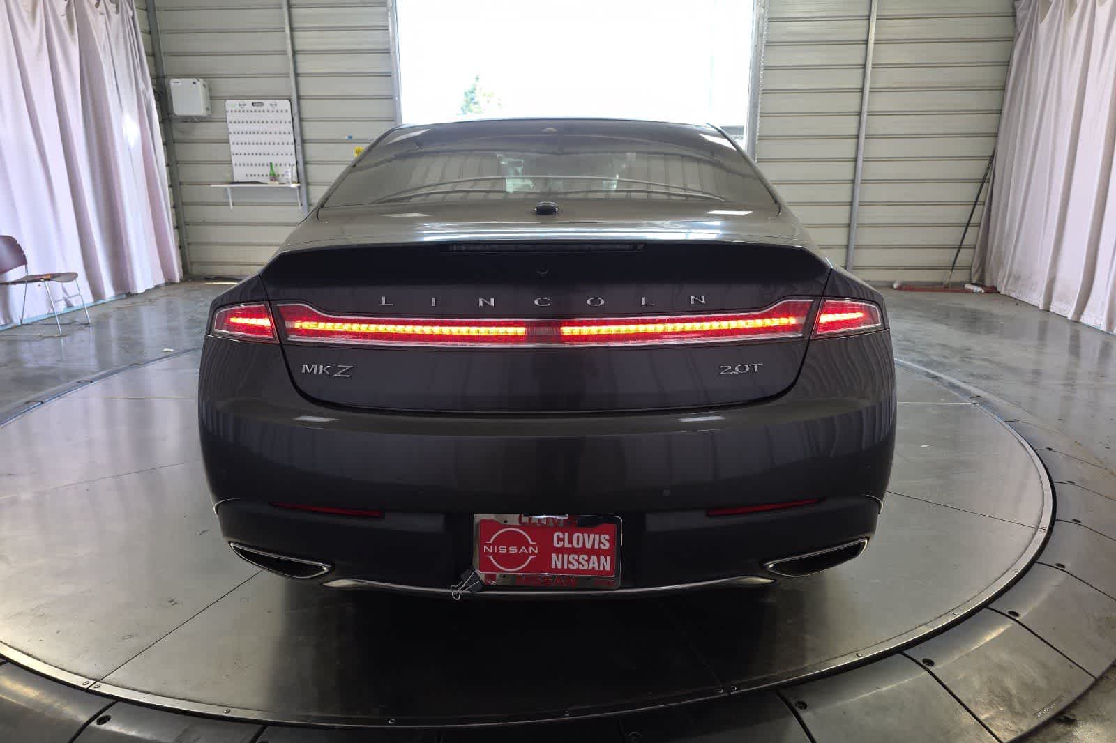 Thumbnail: 2017 Lincoln MKZ - 8