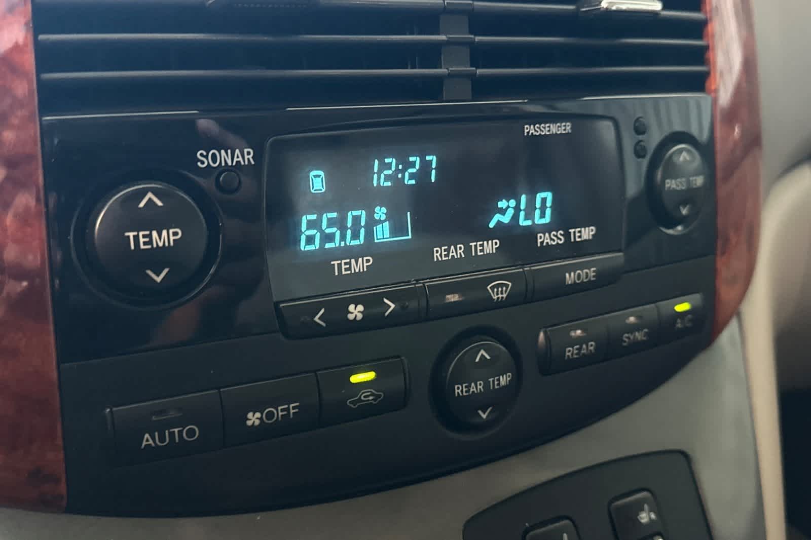 Thumbnail: 2007 Toyota Sienna - 23