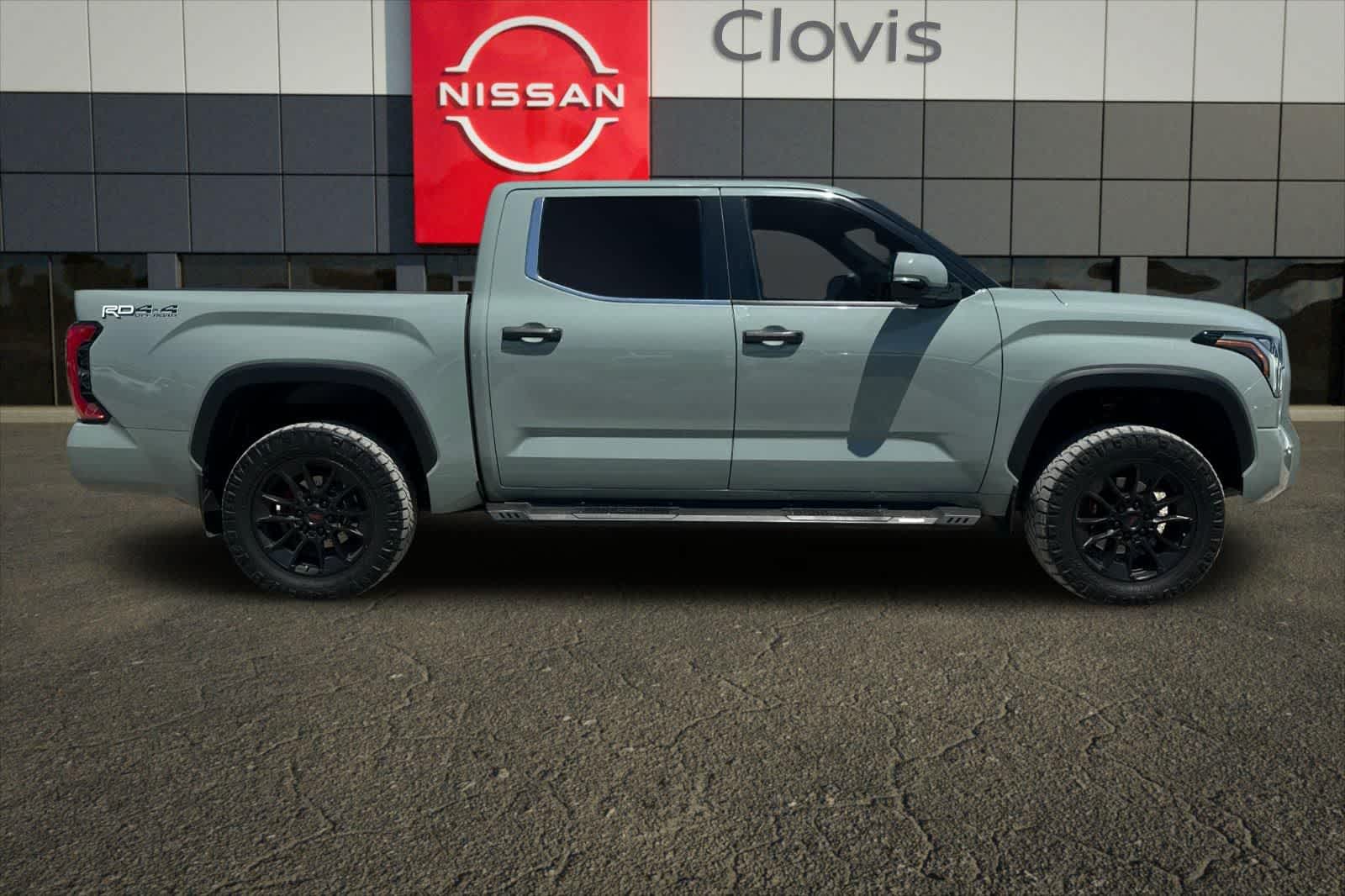 Thumbnail: 2022 Toyota Tundra - 8